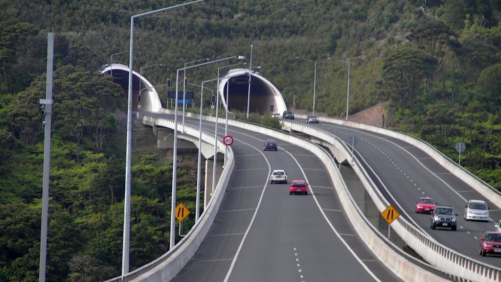 80.000 de ore pe zi, atât ar economisi șoferii dacă ar folosi autostrada București - Brașov. Câte mașini circulă zilnic pe DN1