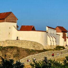 FOTO Cetatea Feldioara se redeschide publicului începând de pe 1 august
