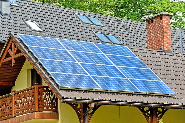 Brașovenii de la Allview intră pe piața energiei verzi și încep comercializarea de panouri solare. Cu ce prețuri se vând echipamentele