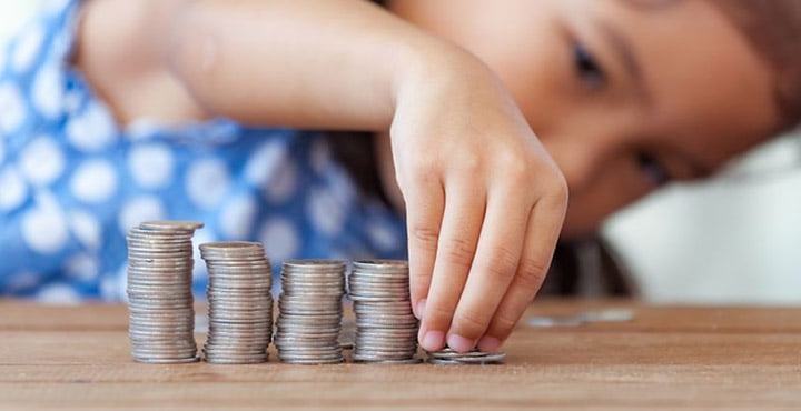 Alocațiile plătite copiilor se majorează, din februarie: Care va fi valoarea acestora