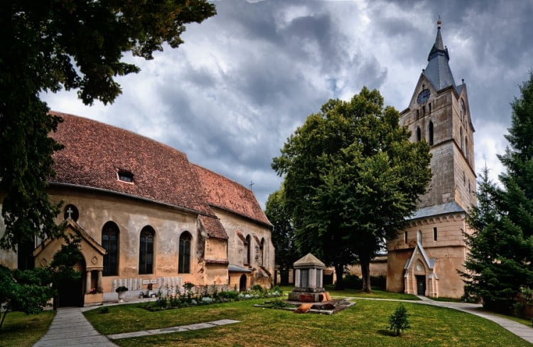 Biserica Evanghelică din Codlea va fi reabilitată în acest an. A fost construită în 1250, la puțin timp după colonizarea sașilor în Ardeal - Biz Brasov