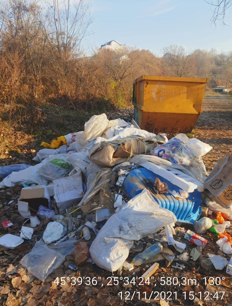 Toate primăriile din județul Brașov, amendate de Garda de Mediu din cauza reciclării necorespunzătoare a deșeurilor. Ce sancțiuni au primit instituțiile publice