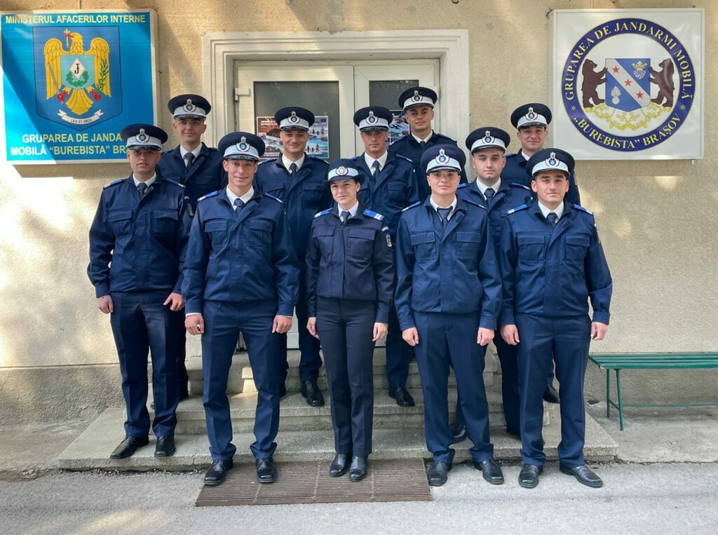 11 absolvenți ai Școlilor Militare de Subofițeri Jandarmi s-au alăturat Grupării de Jandarmi Mobile „Burebista” Brașov
