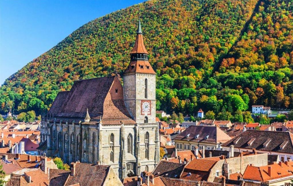 Top 5 obiective turistice din Brașov pe care nu trebuie să le ratezi când îți planifici o vacanță în acest oraș