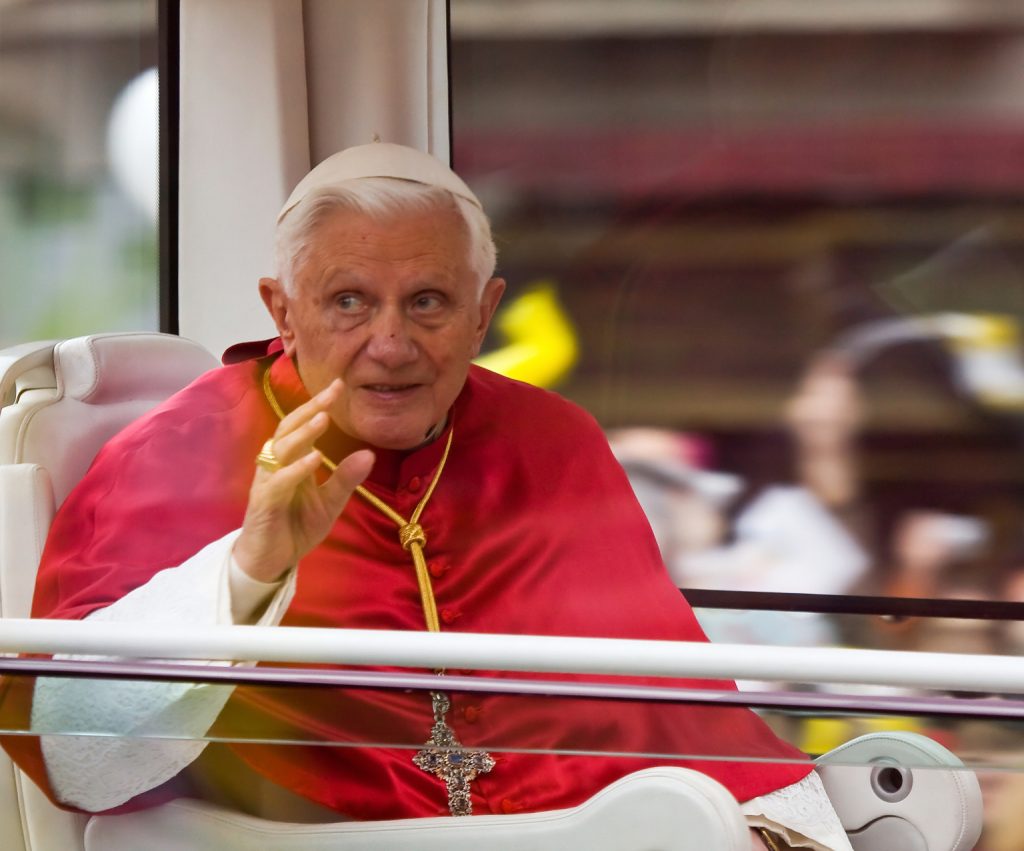 A murit Papa emerit Benedict al XVI-lea