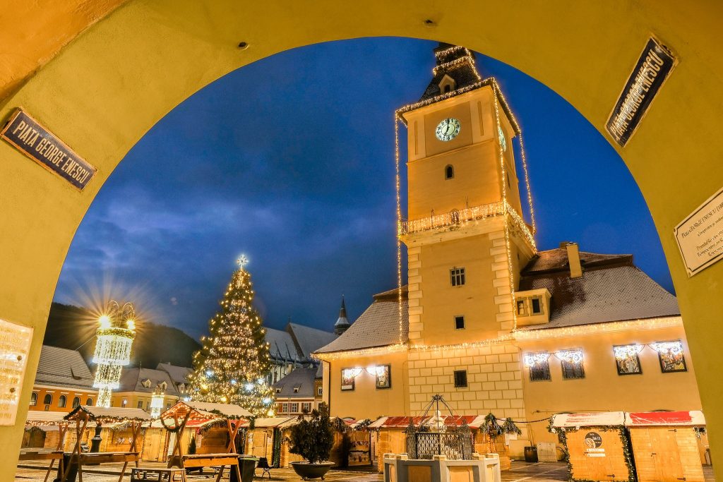 INS: Peste 1,1 milioane de persoane au vizitat Brașovul în anul 2022. Cei mai mulți turiști au venit din Germania, Israel și Italia