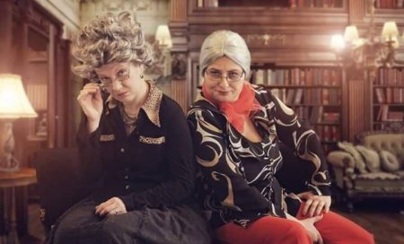 Comedia savuroasă „Doua surori mortale” va putea fi vizionată, pe 9 februarie, la Centrul Cultural Reduta