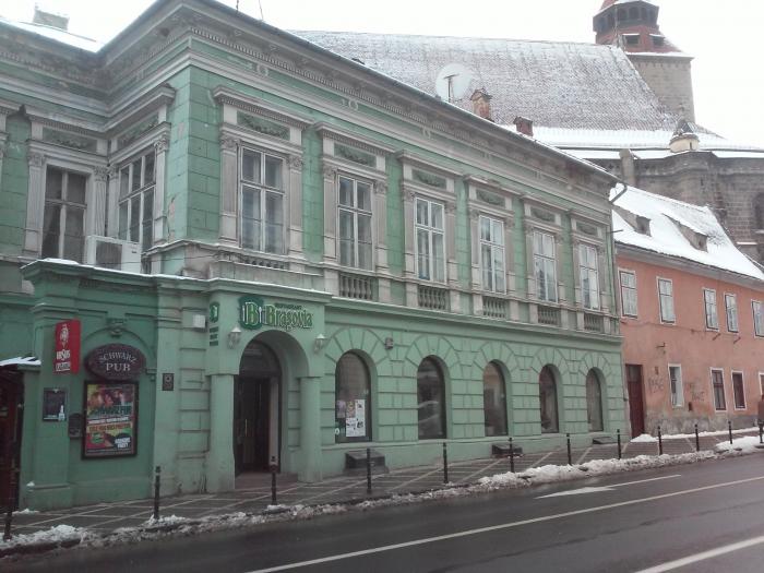 Rareș Petre, partenerul de business al iubitei primarului Allen Coliban, își deschide o berărie în centrul Brașovului, într-un spațiu închiriat de la RIAL