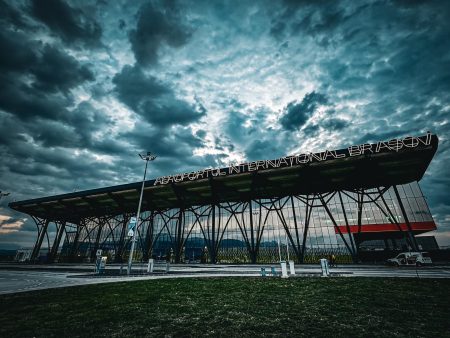 Astăzi se deschid porțile noului Aeroport Internațional Brașov Ghimbav. Show aviatic, tururi ghidate, concerte, cu începere de la ora 12